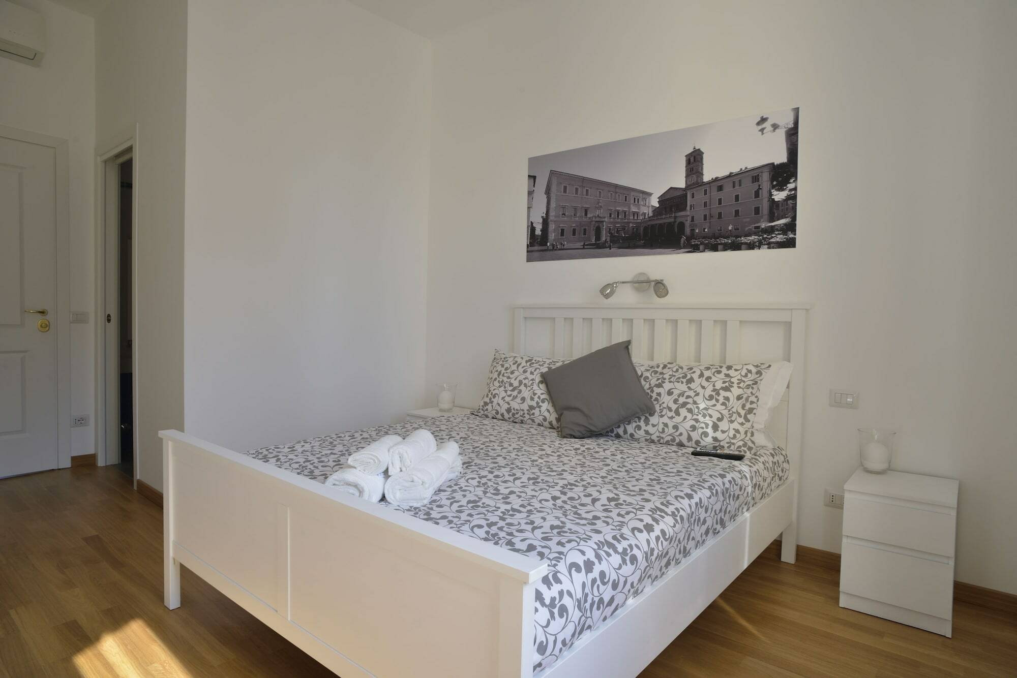 Livia B&B - Trastevere Rom Exteriör bild