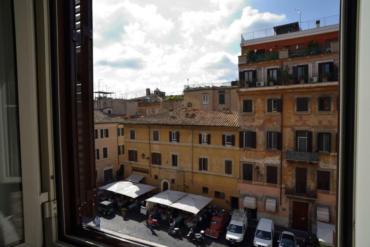 Livia B&B - Trastevere Rom Exteriör bild