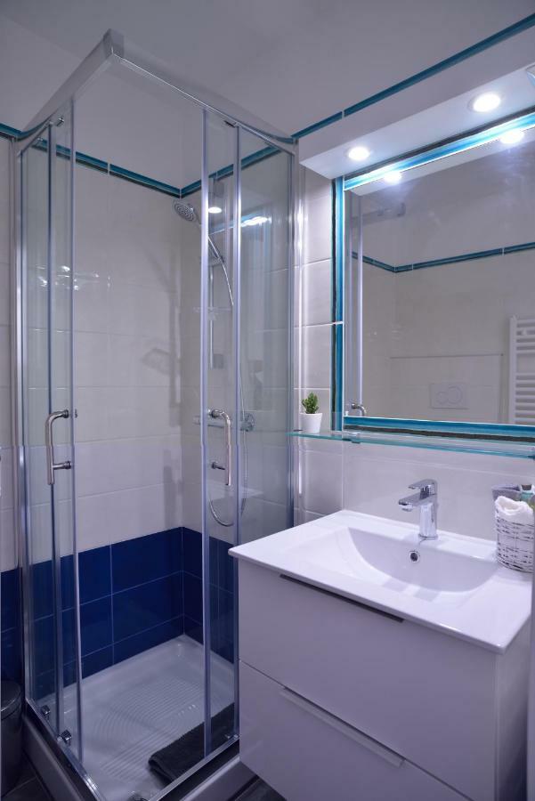 Livia B&B - Trastevere Rom Exteriör bild
