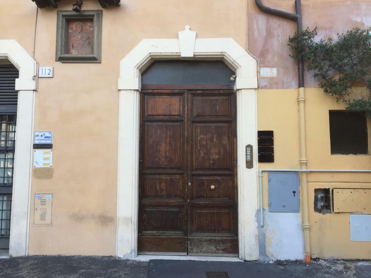 Livia B&B - Trastevere Rom Exteriör bild