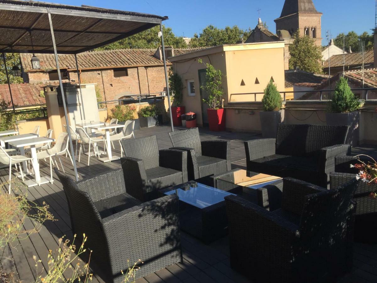 Livia B&B - Trastevere Rom Exteriör bild